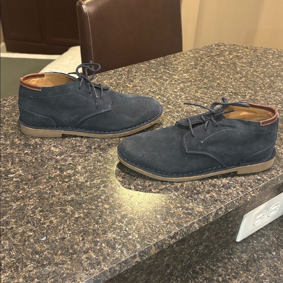 Worn once, excellent condition. Real deal suede navy size 4 boys shoe - Picture 8 of 8